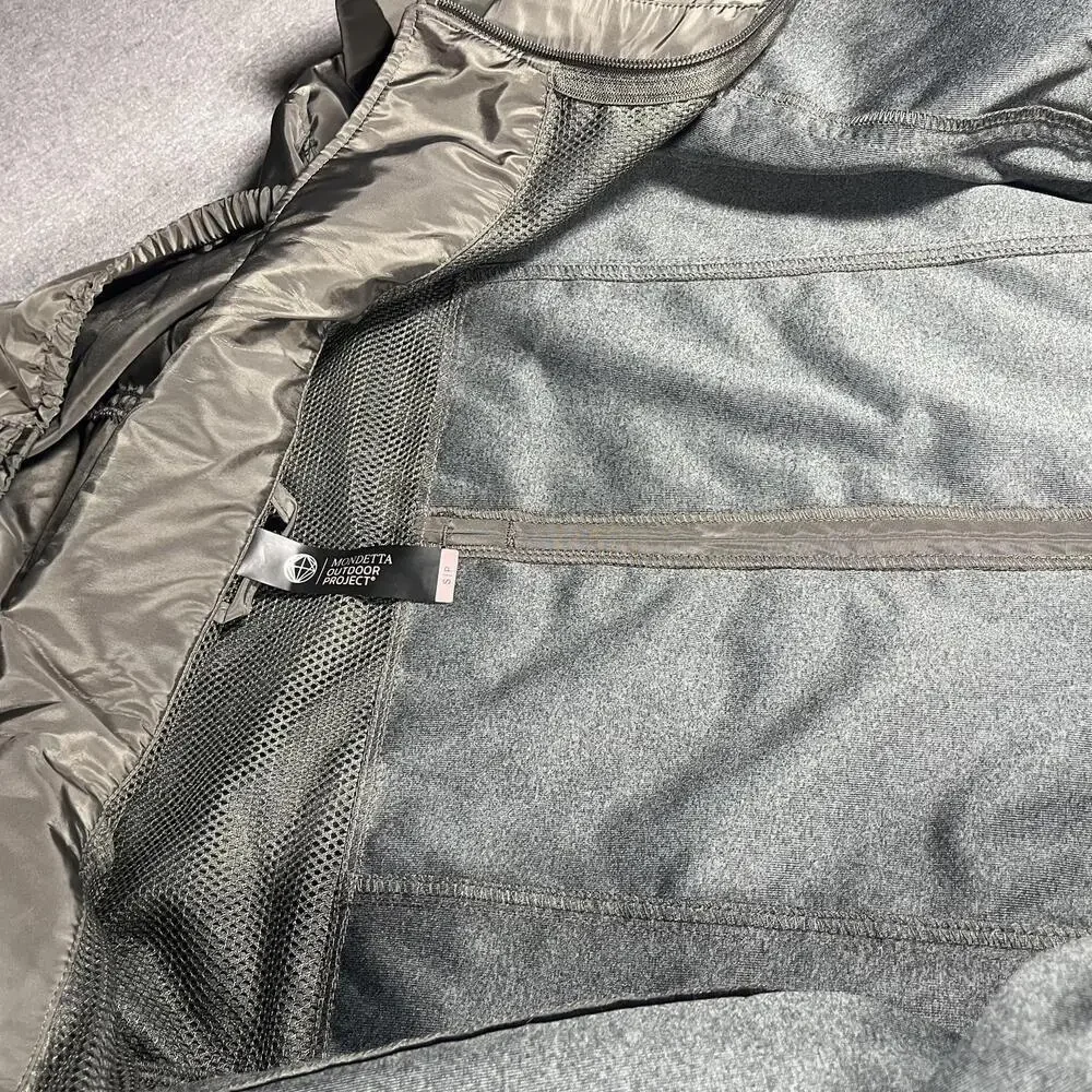 Women's Hooded Raincoat Mondetta Outdoor Project Size Small with Zipper